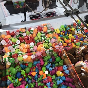 Peter Piper Pizza - Claw game - Pizza Near Me - San Antonio, Texas