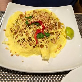 Giggling Squid - Chicken Pad Thai - Thai Near Me - Salisbury, ABE Giggling Squid - Chicken Pad Thai - Thai Near Me - Salisbury, ABE