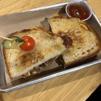 Dallas Grilled Cheese - Cowboy Brisket - American Near Me - Dallas, Texas Dallas Grilled Cheese - Cowboy Brisket - American Near Me - Dallas, Texas