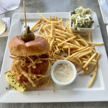 Square Grouper - Islamorada - Fried grouper sandwich - Seafood Near Me - Islamorada, Florida Square Grouper - Islamorada - Fried grouper sandwich - Seafood Near Me - Islamorada, Florida