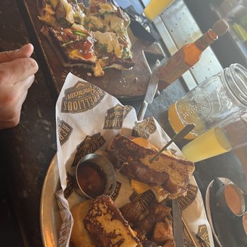 Mash'D - Avocado "Toast" Pizza with sausage & French toast sandwich - New American Near Me - Frisco, Texas