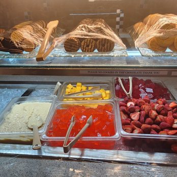 The Luxe Buffet - Desserts - Buffets Near Me - Ontario, California The Luxe Buffet - Desserts - Buffets Near Me - Ontario, California