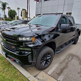 Looks shinny