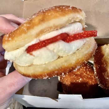 Donut House - Donut House - Donuts Near Me - Berwyn, Pennsylvania Donut House - Donut House - Donuts Near Me - Berwyn, Pennsylvania