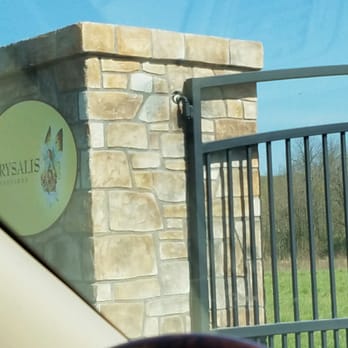 Chrysalis Vineyards - Entering Chrysalis vineyard - Wine Tasting Room Near Me - Middleburg, Virginia