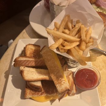 The Cheesecake Factory - Kids' Grilled Cheese Sandwich - Desserts Near Me - Clearwater, Florida