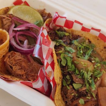 Seven Lives Tacos y Mariscos - Mexican Near Me - Toronto, Ontario