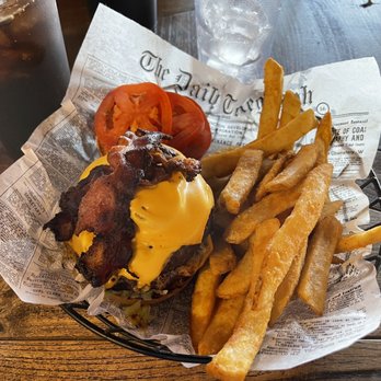 Barrio Brewing - Bacon cheeseburger with extra tomato and fries - American Near Me - Mesa, Arizona