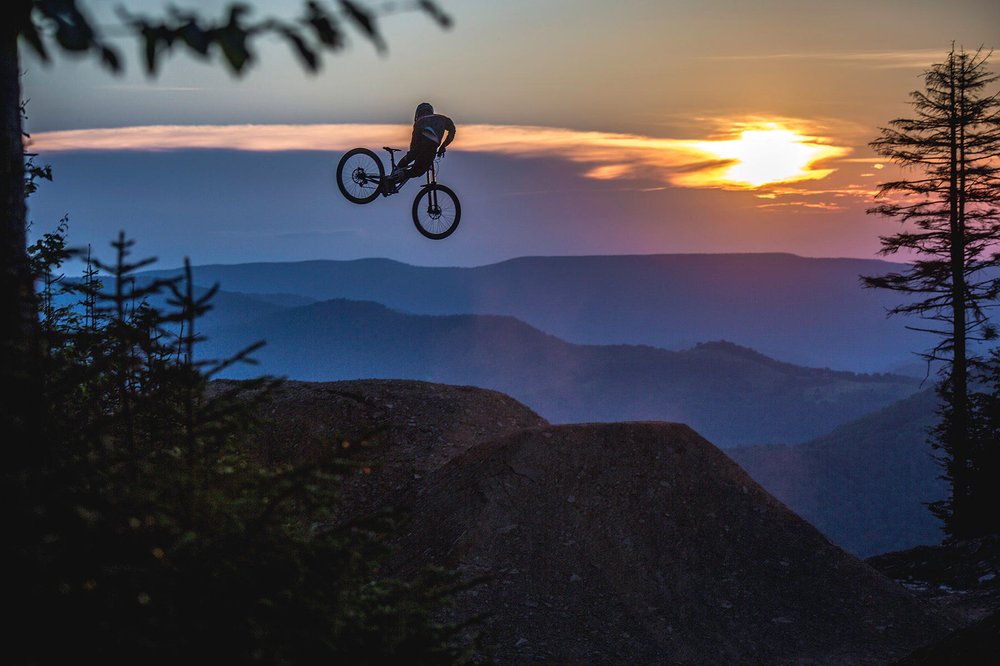 THE INN AT SNOWSHOE Updated August 2024 10 Photos 565 Cass Rd