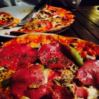 La Contadina - Special pizza and fungi & Parma - Pizza Near Me - Dusseldorf, NW La Contadina - Special pizza and fungi & Parma - Pizza Near Me - Dusseldorf, NW