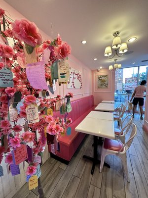 ViVi Bubble Tea by null