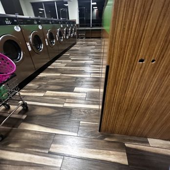 Clean King Laundry - Laundromat Near Me - Los Angeles, California