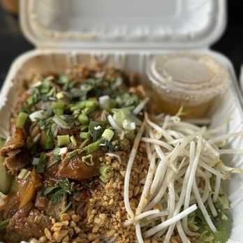 Kin Thai Zabb Rice & Noodle - Noodle Vermicelli noodles bowl with beef - Thai Near Me - High Point, North Carolina Kin Thai Zabb Rice & Noodle - Noodle Vermicelli noodles bowl with beef - Thai Near Me - High Point, North Carolina