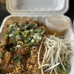Kin Thai Zabb Rice & Noodle - Noodle Vermicelli noodles bowl with beef