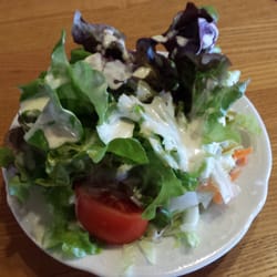 Knackig frischer Beilagensalat zu jedem Gericht