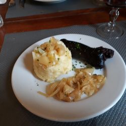 Le Saint Martin - Plat du jour boudin pomme et preparation