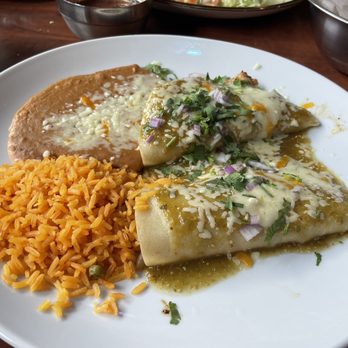 Mi Cancun - Lunch menu - Shrimp Enchilada verde w/ rice and beans - Mexican Near Me - Morrisville, North Carolina