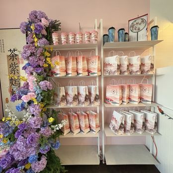 Momo Tea - Pretty bags and cups - Tea Rooms Near Me - San Francisco, California Momo Tea - Pretty bags and cups - Tea Rooms Near Me - San Francisco, California