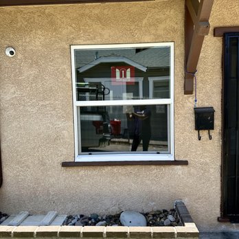 Flores Windows & Doors - Brand new front room window - Windows Installation Near Me - Wilmington, California