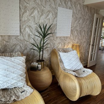 Coco Art & Spa - Beautiful and elegant lounge - Massage Therapy Near Me - Salt Lake City, Utah