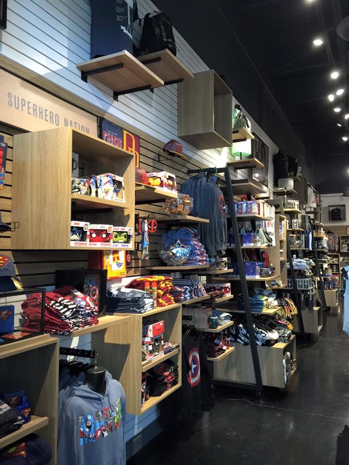 BOXLUNCH Updated September 2024 10 Reviews 5135 W Alabama