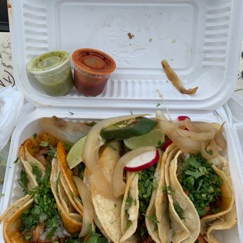 Tacos el Chicken - Al pastor/pork meat w/pineapple & birria tacos - Food Trucks Near Me - Brooklyn, New York
