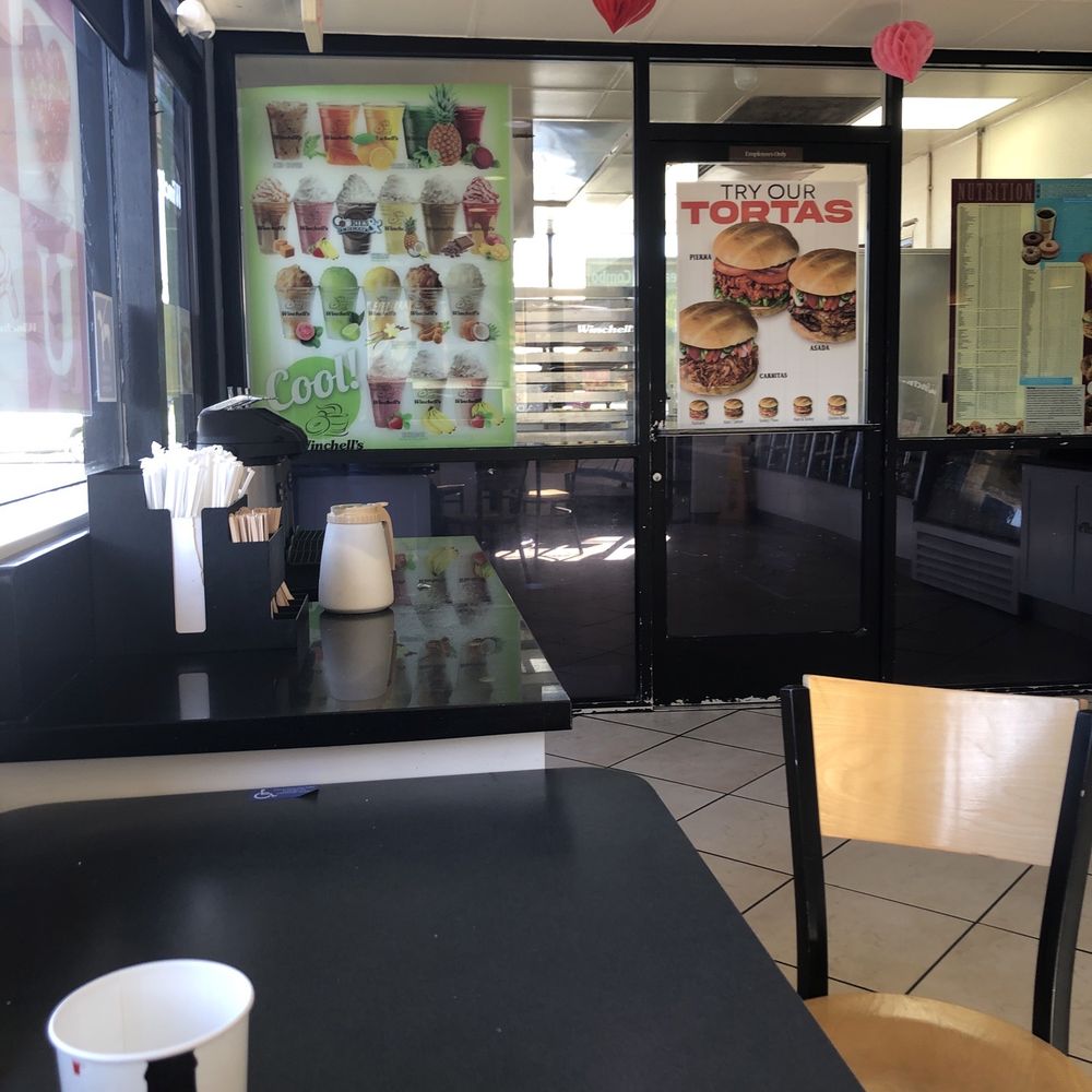 Winchell's Donut House - Donuts Near Me - San Fernando, California Winchell's Donut House - Donuts Near Me - San Fernando, California