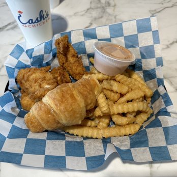 Cash’s Chicken - 4 piece chicken finger meal - Fast Food Near Me - Chapin, South Carolina Cash’s Chicken - 4 piece chicken finger meal - Fast Food Near Me - Chapin, South Carolina