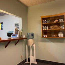 Lobby/front desk Lobby/front desk