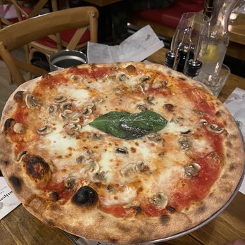 Pizzette - Funghi - Pizza Near Me - Miami Beach, Florida
