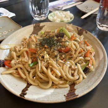 KChickin - Stir fried udon - Japanese Near Me - Boston, Massachusetts KChickin - Stir fried udon - Japanese Near Me - Boston, Massachusetts