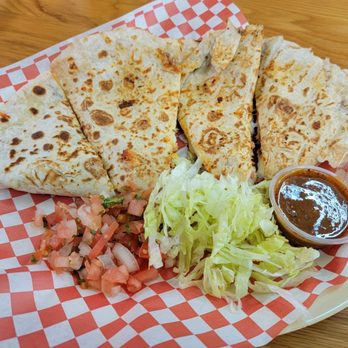Taqueria El Diablo - pollo quesadilla - Mexican Near Me - Monrovia, California