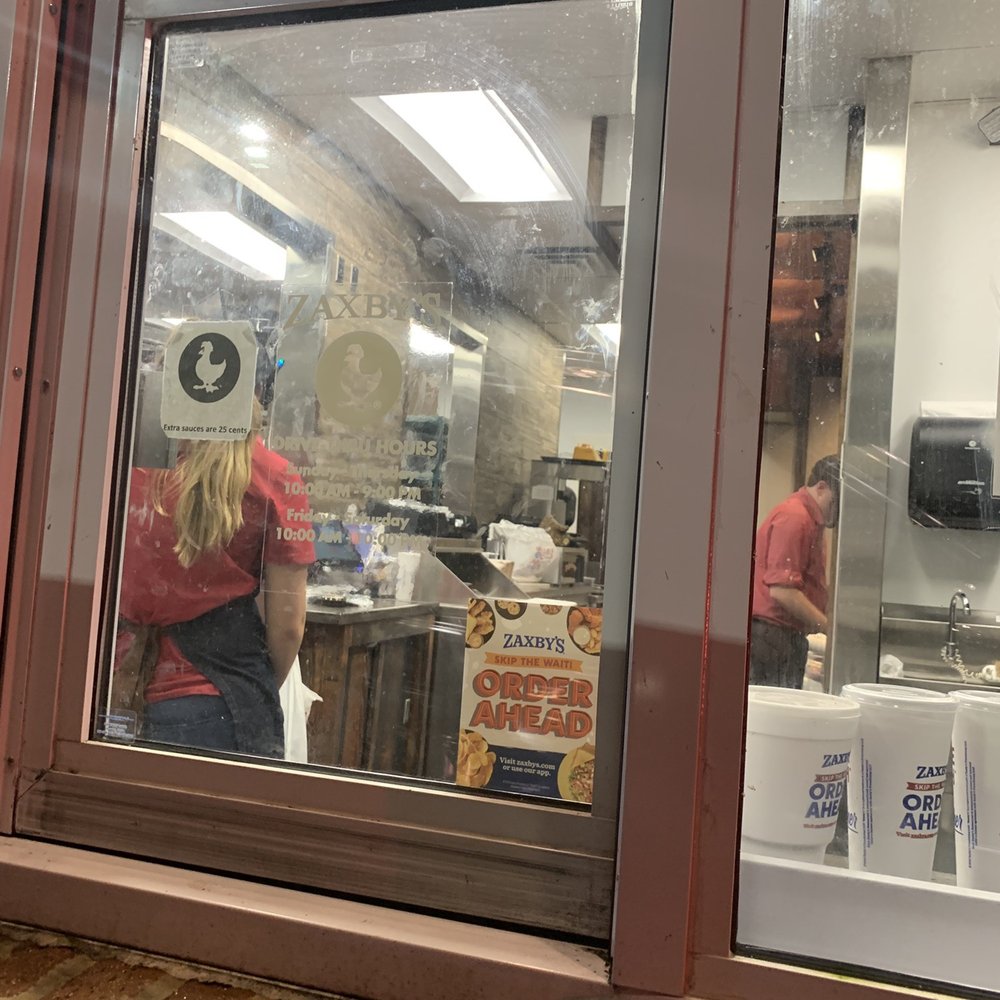 Zaxbys - Employees just standing around doing nothing. - Chicken Wings Near Me - Defuniak Springs, Florida Zaxbys - Employees just standing around doing nothing. - Chicken Wings Near Me - Defuniak Springs, Florida