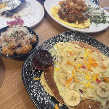 Bluberry Social - Island pancakes, truffle tots, brisket omelette - musts!! - Breakfast & Brunch Near Me - Irvine, California Bluberry Social - Island pancakes, truffle tots, brisket omelette - musts!! - Breakfast & Brunch Near Me - Irvine, California