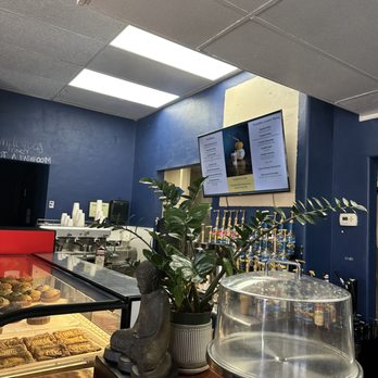 Blue Oak Coffee Roasting - Coffee Roasteries Near Me - Bakersfield, California