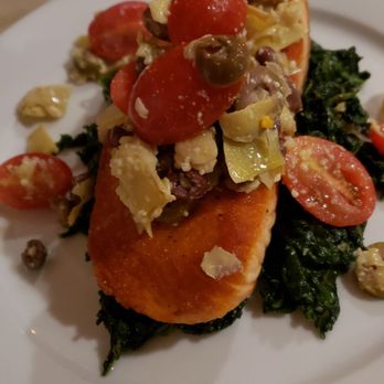 Drift 82 - Pan seared Salmon with spinach - New American Near Me - Patchogue, New York