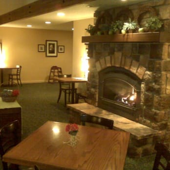 Kaffe 101 - Fireplace area - Coffee & Tea Near Me - Coos Bay, Oregon Kaffe 101 - Fireplace area - Coffee & Tea Near Me - Coos Bay, Oregon