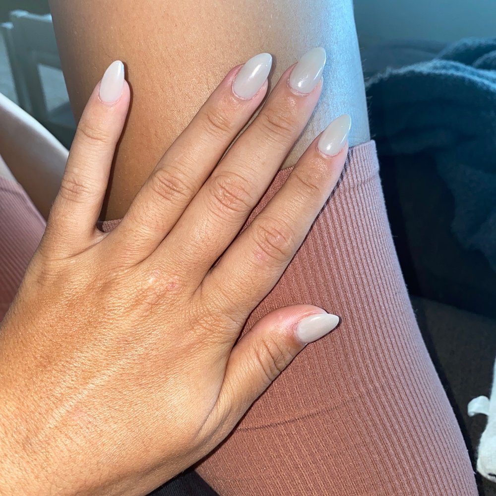 Chanel Nails Spa - Nail Salons Near Me - Kahului, Hawaii