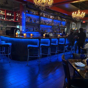Bites & Bubbles - Bar - Wine Bars Near Me - Orlando, Florida