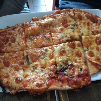 Pie - Margarita pizza (aka cheese pizza) - Pizza Near Me - Bethany Beach, Delaware