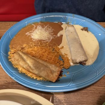El Caballo de Oro - a plate of mexican food - Mexican Near Me - Pittsburg, Kansas