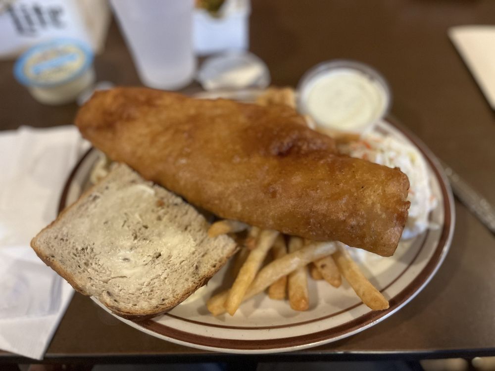 WIECHEC’S LOUNGE Updated November 2024 183 Photos & 154 Reviews