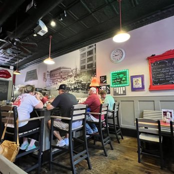 Ernie's - Breakfast & Brunch Near Me - Roanoke, Virginia