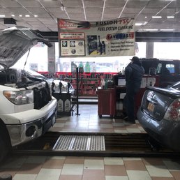 Watch while they do your oil change Watch while they do your oil change