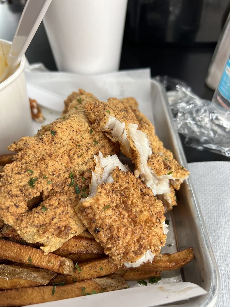 WING MAC Updated September 2024 33 Photos & 40 Reviews 3341