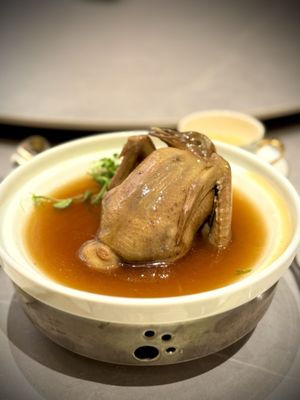 YAO Modern Cantonese Cuisine 富瑤 by null