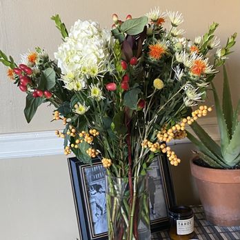 Fleur de Bees - Floral Designers Near Me