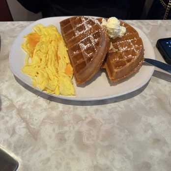 Silver Diner - Diners Near Me - Falls Church, Virginia