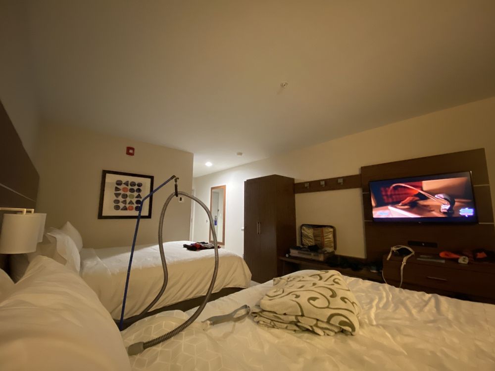 HOLIDAY INN EXPRESS & SUITES OZONA Updated September 2024 78 Photos