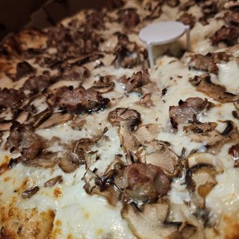 Mountain Mike's Pizza - close-up - Pizza Near Me - San Jose, California